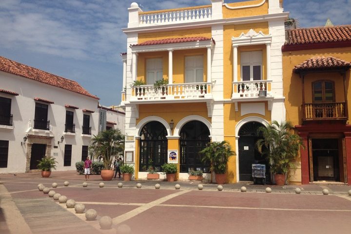 ca001-cartagena-architecture_pixabay